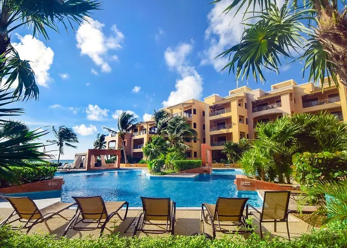 Ground Floor Oceanfront El Faro Condo, Great For Families Coral 101 Hotel Playa del Carmen
